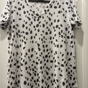 BiBi Black and White Spotted Short Sleeve Top